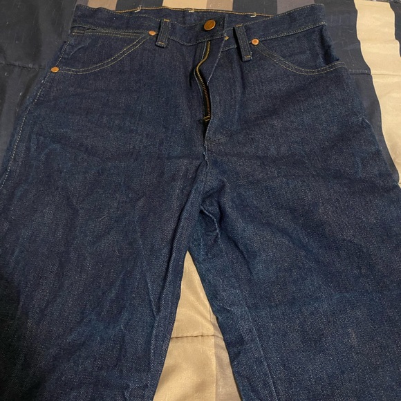 Wrangler Cowboy Cut 13mwz 29x36 - Picture 2 of 3